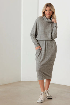 Kendra Relaxed Turtle Neck Long Sleeve Midi Dress