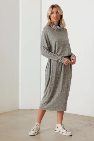 Kendra Relaxed Turtle Neck Long Sleeve Midi Dress