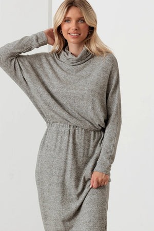 Kendra Relaxed Turtle Neck Long Sleeve Midi Dress