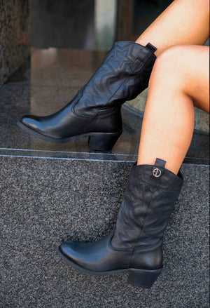 Texan Black Cowboy Boots